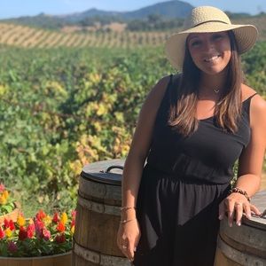 Meet your Posher, Jenn